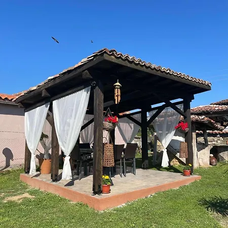 рай 6човека ゲストハウス